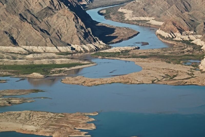 Grand Canyon Highlights Flight by Airplane Tour from Las Vegas - Audio commentary, not a live guide