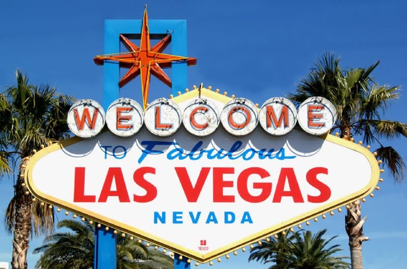 Grand Canyon West Rim Day Tour with Hoover Dam & Nature - Guides and language: ask for specifics