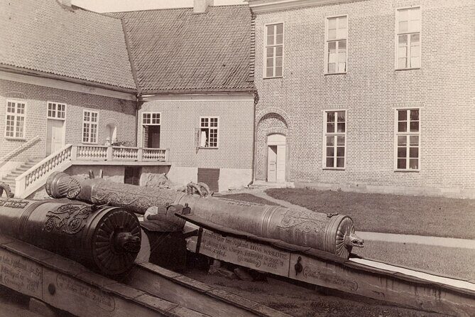 Grand Castle Tour Drottningholm and Gripsholm (private service) - Itinerary Breakdown: What to Expect