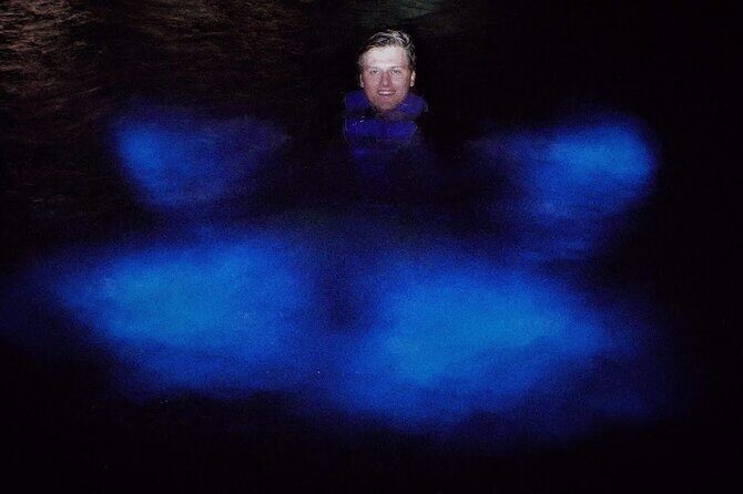Grand Cayman Bioluminescent Bay Tour - The Experience from a Traveler’s Perspective