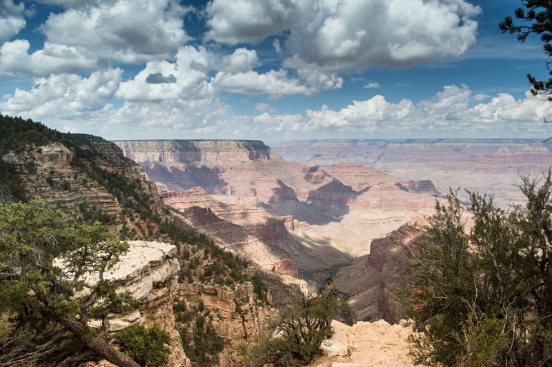 Grand Kingdom Helicopter Flight with optional Hummer Tour - Adding the Hummer tour at the rim