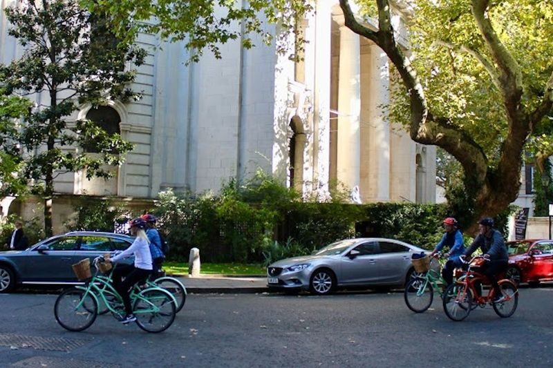Grand London Bike Tour - A 20-minute pause in Covent Garden
