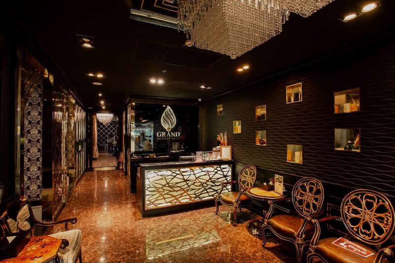 Grand Massage & Spa Experience at MBK Center in Bangkok - A mall massage with a useful location