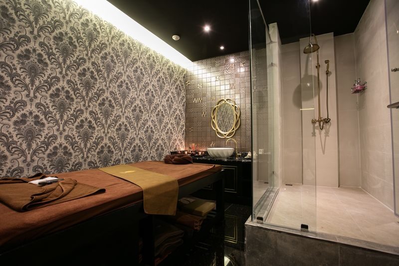 Grand Massage & Spa Experience at MBK Center in Bangkok - Other treatments, from Thai massage to hot stones