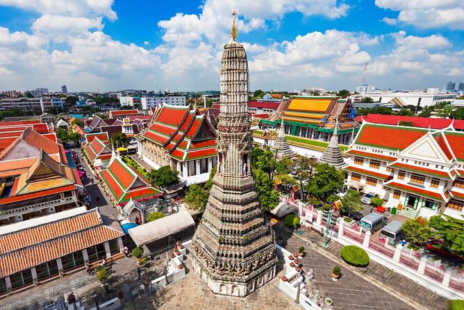 Grand Palace and Emerald Buddha Temple Tour in Bangkok - Emerald Buddha Temple Visit