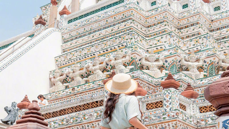 Grand Palace & Wat Arun Guided Tour with Tuktuk, Boat & Hotel Pickup - A practical way to tackle Bangkok’s headline sights