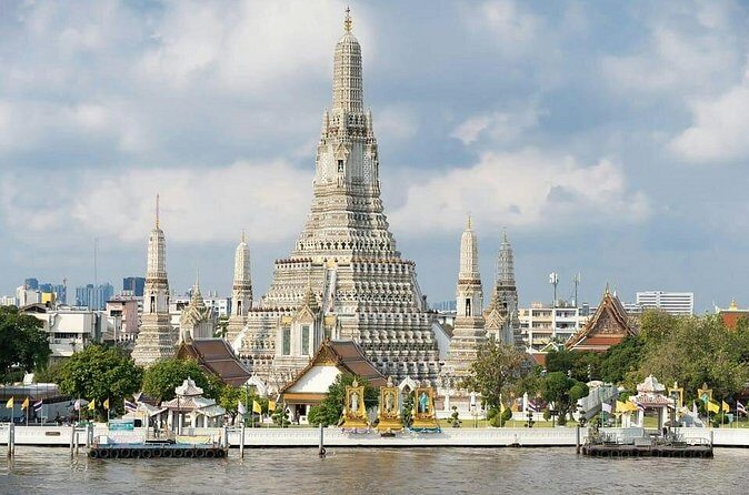 Grand Palace Wat Pho & Wat Arun Tour by Tuk Tuk and Walk - Frequently Asked Questions
