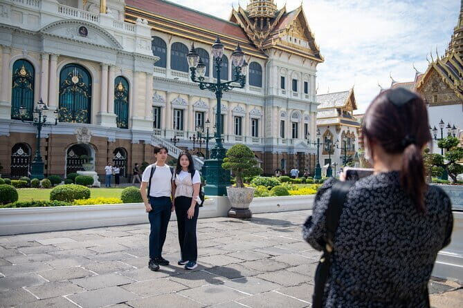 Grand Palace & Wat Phra Kaew Walking Tour with Professional Guide - Who Is This Tour Best For?