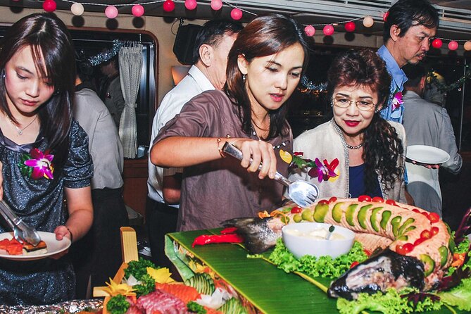 Grand Pearl Dinner Cruise With Entertainment - Common Questions