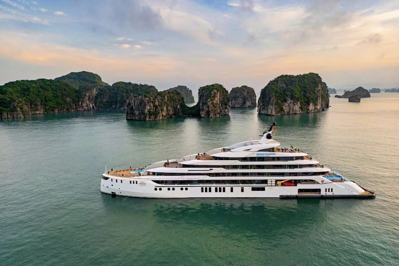 Grand Pioneer 3D2N Cruise: Ha Long Bay & Lan Ha Bay Tour - At a glance