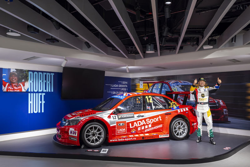 Grand Prix Museum Ticket - Meet the Racers in Wax
