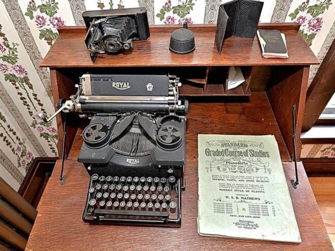 Grand Rapids: Judy Garland Museum Admission Ticket - Museum Collections and Exhibits