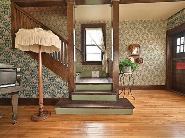 Grand Rapids: Judy Garland Museum Admission Ticket - Location and History