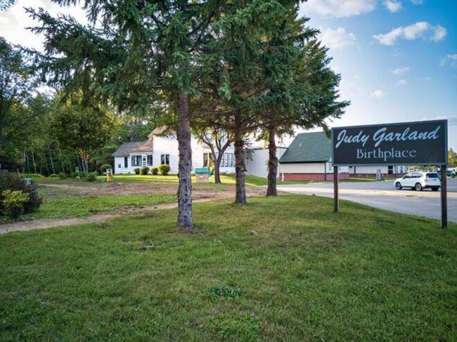 Grand Rapids: Judy Garland Museum Guided Tour - Expert Guidance