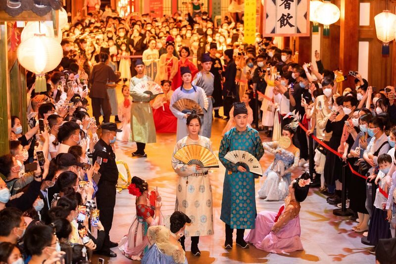 Grand Tang Mall - A Tang-style market made for wandering