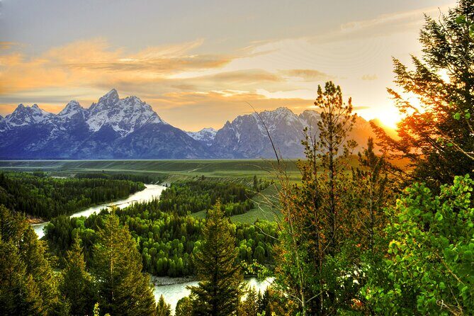 Grand Teton, Yellowstone, and Glacier National Parks 8-Day Tour - Who Should Consider This Tour?