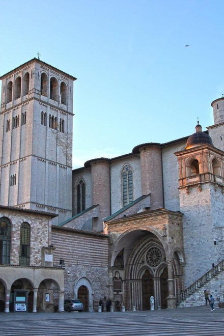 Grand Tour - Assisi and Sanctuaries by Tuk Tuk: Italian - Transportation Details