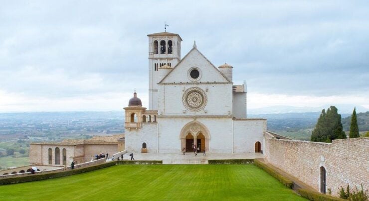Grand Tour - Assisi and Sanctuaries by Tuk Tuk - Activity Description