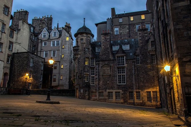 Grand Tour of Edinburgh With All of the Most Popular & Main Tourist Attractions - The Sum Up