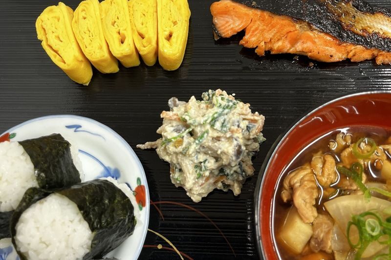 Grandmas Traditional Japanese Cooking Class & Tea Ceremony - A home-cooking lesson built around dashi
