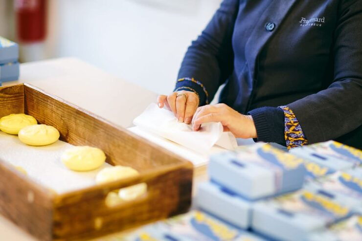 Grasse: Perfume Making Class and Fragonard Factory Tour - Tour and Workshop Highlights