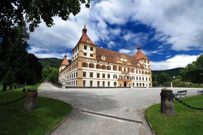 Graz: Castle Hill Private Guided Tour - Meeting and Pickup Information