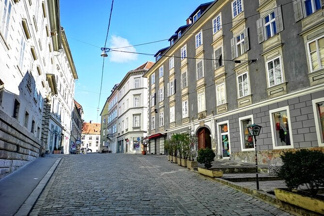 Graz: Castle Hill Private Guided Tour - The Sum Up