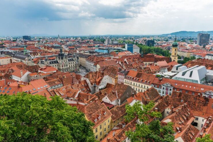 Graz: Express Walk With a Local in 60 Minutes - Booking and Cancellation