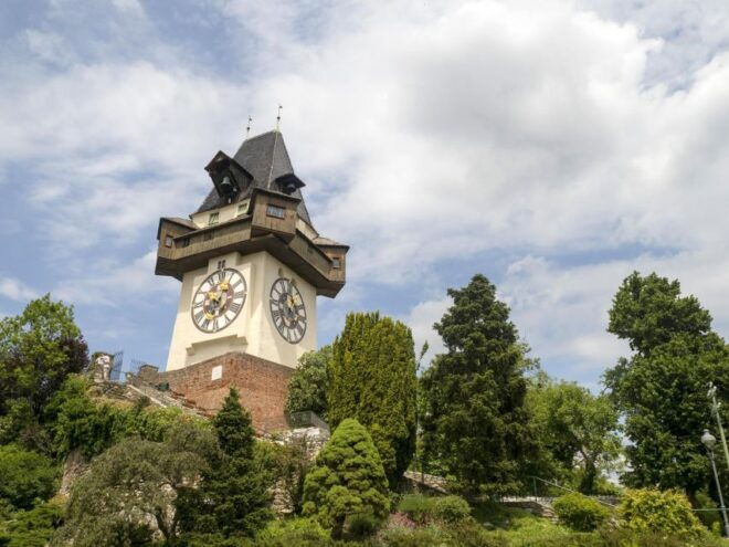 Graz: Express Walk With a Local in 60 Minutes - Directions