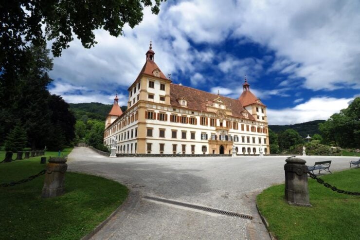 Graz: Jewish Quarter and Old Town Private Walking Tour - Tour Highlights