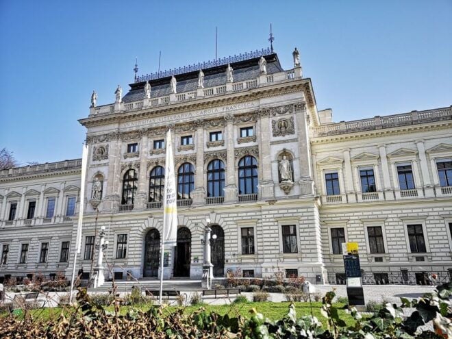 Graz: Jewish Quarter and Old Town Private Walking Tour - Historical Significance