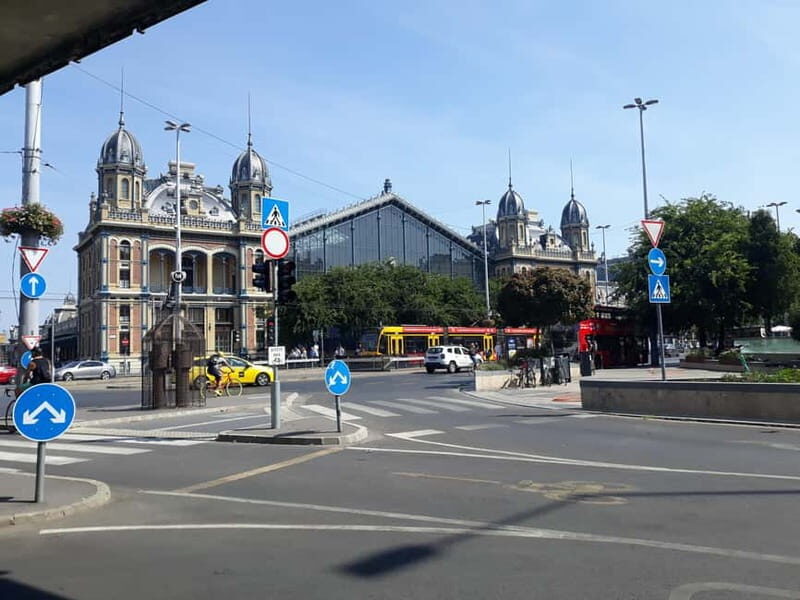 Great Hungarian Basilicas Tour with Folk Music Performance - Practical Details and Tips