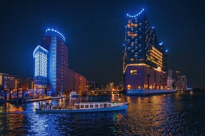 Great Light Trip 90 Minutes in the Port of Hamburg - Highlights of the Light Trip