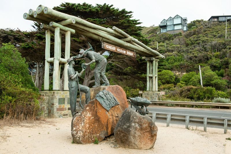 Great Ocean Road and 12 Apostles Day Tour - The long drive is part of the Great Ocean Road experience