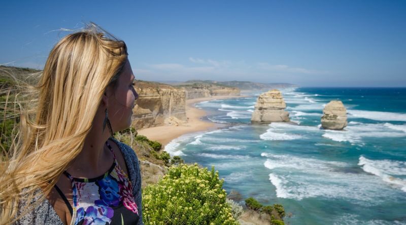 Great Ocean Road Coastal and Wildlife Adventure Tour - Loch Ard Gorge and the shipwreck coast