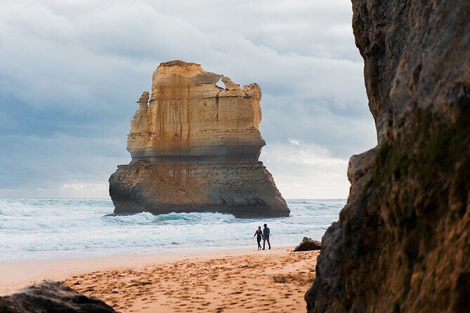 Great Ocean Road Explorer - 12 Apostilles Day Tour from Melbourne - Transportation and Guides