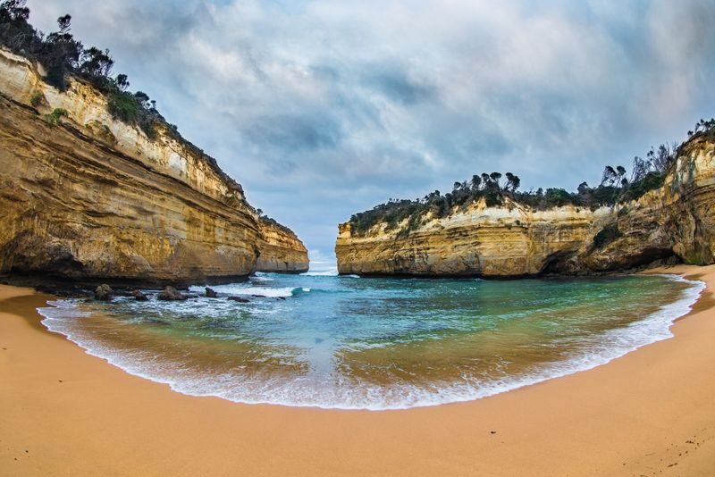 Great Ocean Road Private Chartered Day Tour from Melbourne - Apollo Bay offers a beachside pause