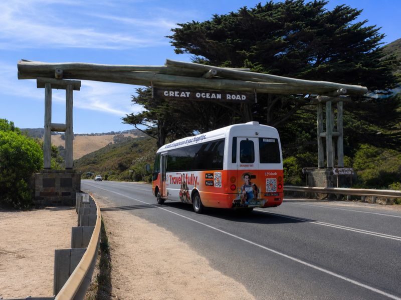 Great Ocean Road Sunset Tour w/ 12 Apostles & Fewer Crowds - From Melbourne to the Surf Coast