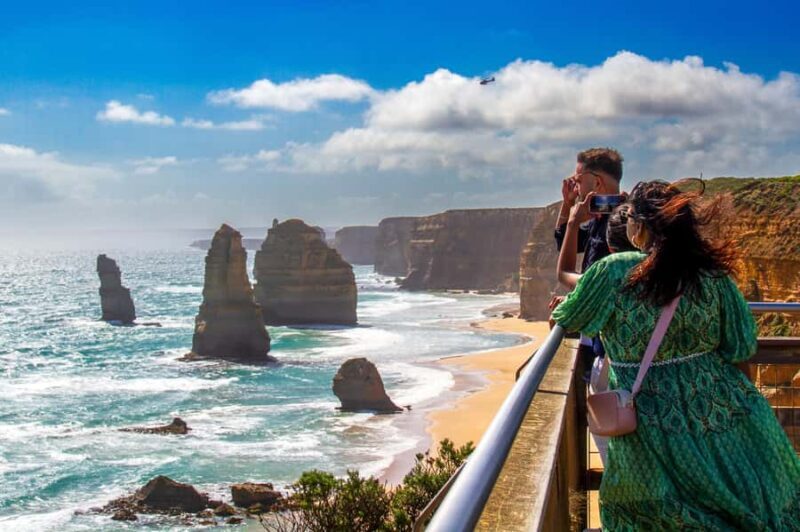 Great Ocean Road Tour w/ Deluxe Minibus & Top-Rated Guide - Exploring the Rainforest and Indigenous Wildlife
