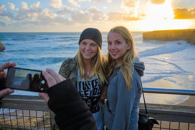 Great Ocean Road Tour with Instagram Sunset views of 12 Apostles - Good To Know