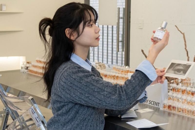 Greedy Scent Yeonnam: Custom Perfume Making Class in Hongdae - Make your own scent in Yeonnam-dong