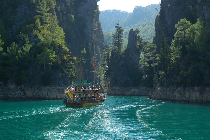 Green Canyon Full-Day All Inclusive Boat Trip - Cliffs and Landscapes in the Taurus Mountains