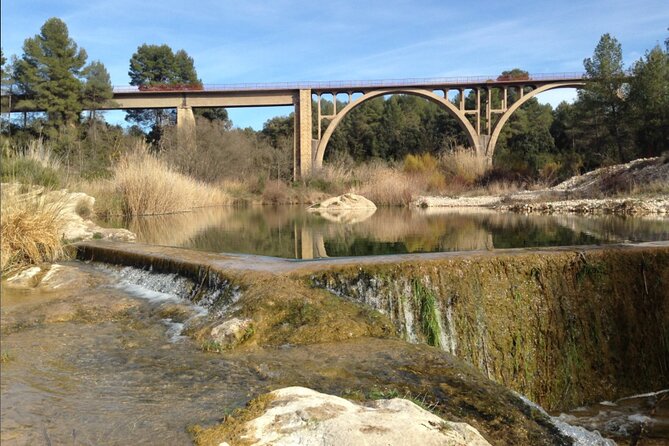 Greenway Section Cretas - Pinell De Brai 27km (90% Descending 10% Flat) - Whats Included