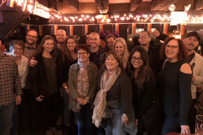 Greenwich Village Literary Pub Crawl - Enjoying Drinks and Relaxation at Each Stop