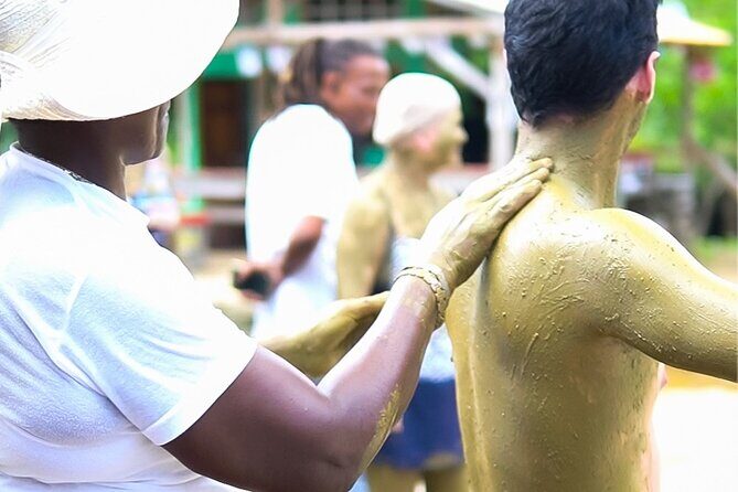 Grenada Full-Day Tour: Sulphur Springs, Rum , Lake & Chocolate - Good To Know