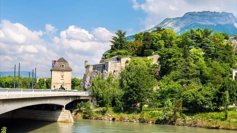 Grenoble: 2-hour Best Intro Walking Tour with a Local - Good To Know