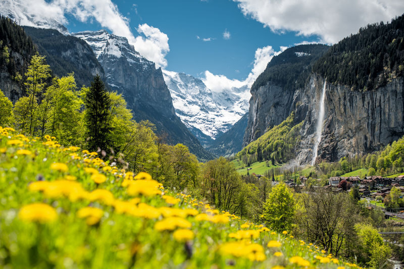 Grindelwald, Lauterbrunnen and Interlaken Day Tour with Transport - The day at a glance