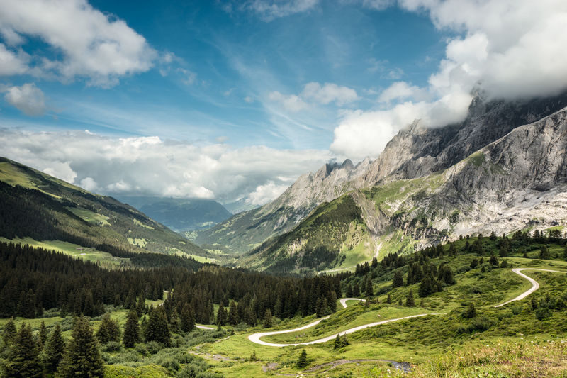 Grindelwald, Lauterbrunnen and Interlaken Day Tour with Transport - A few practical choices before you go