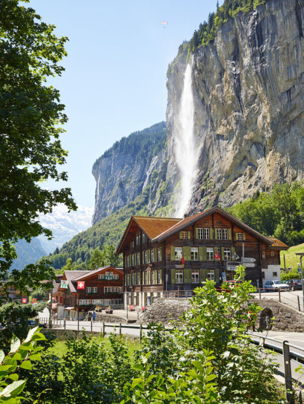 Grindelwald Mt. First Day Tour with Transport - Grindelwald is the gateway to the cable car