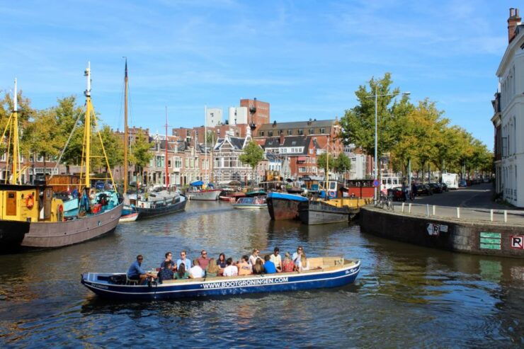 Groningen: Open Boat City Canal Cruise - Experience